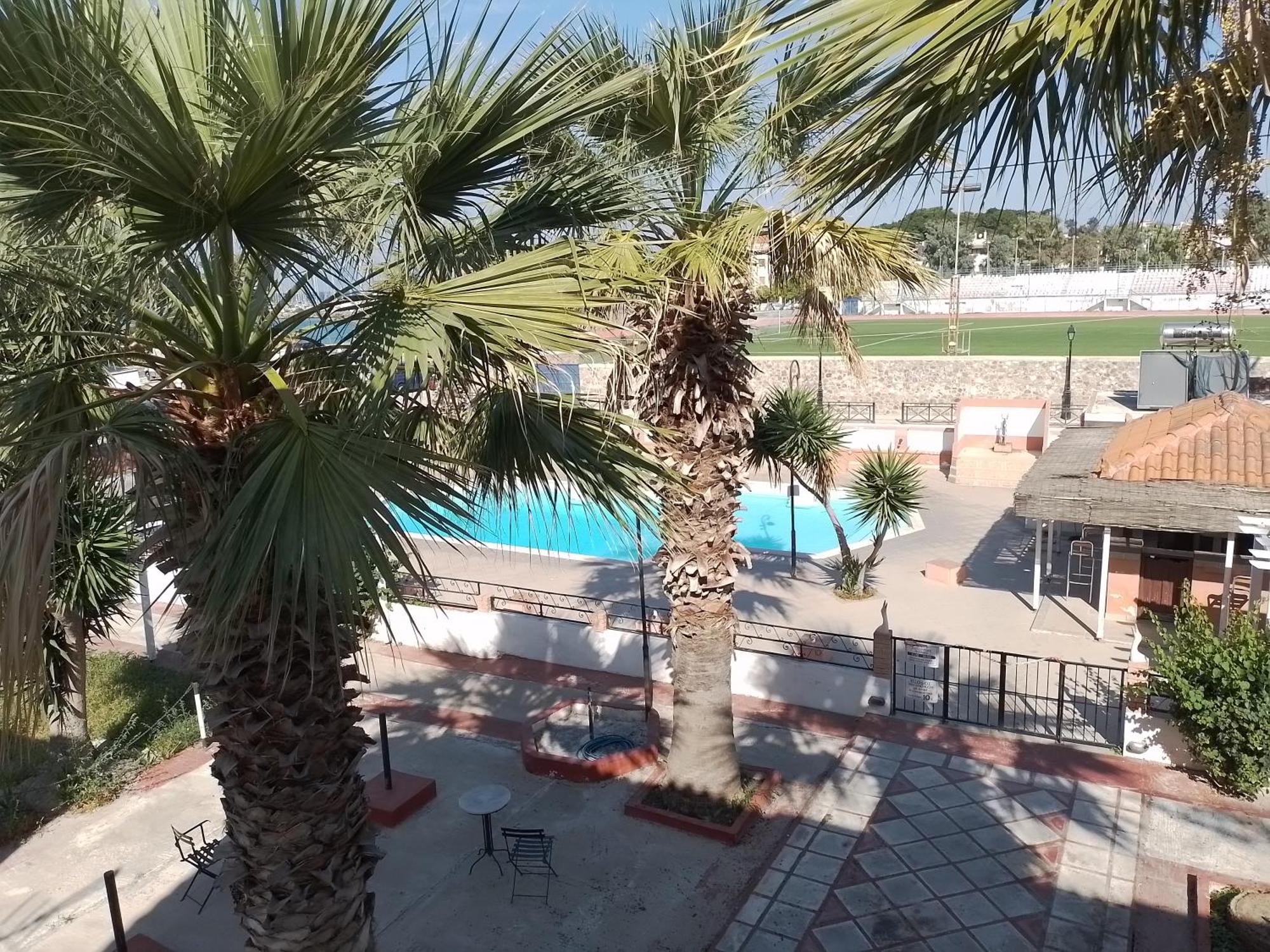 Miranta Hotel - Apartments & Studios Aegina Luaran gambar