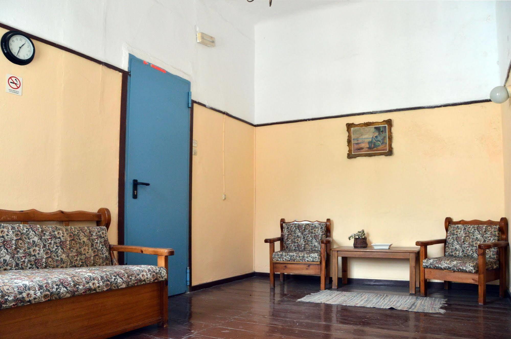Miranta Hotel - Apartments & Studios Aegina Luaran gambar