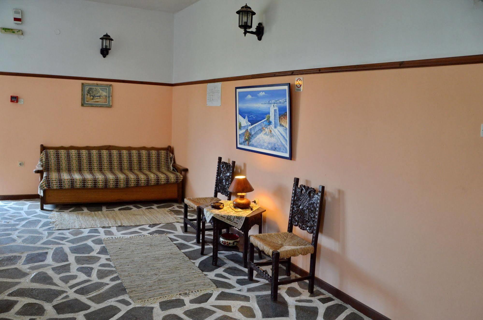 Miranta Hotel - Apartments & Studios Aegina Luaran gambar